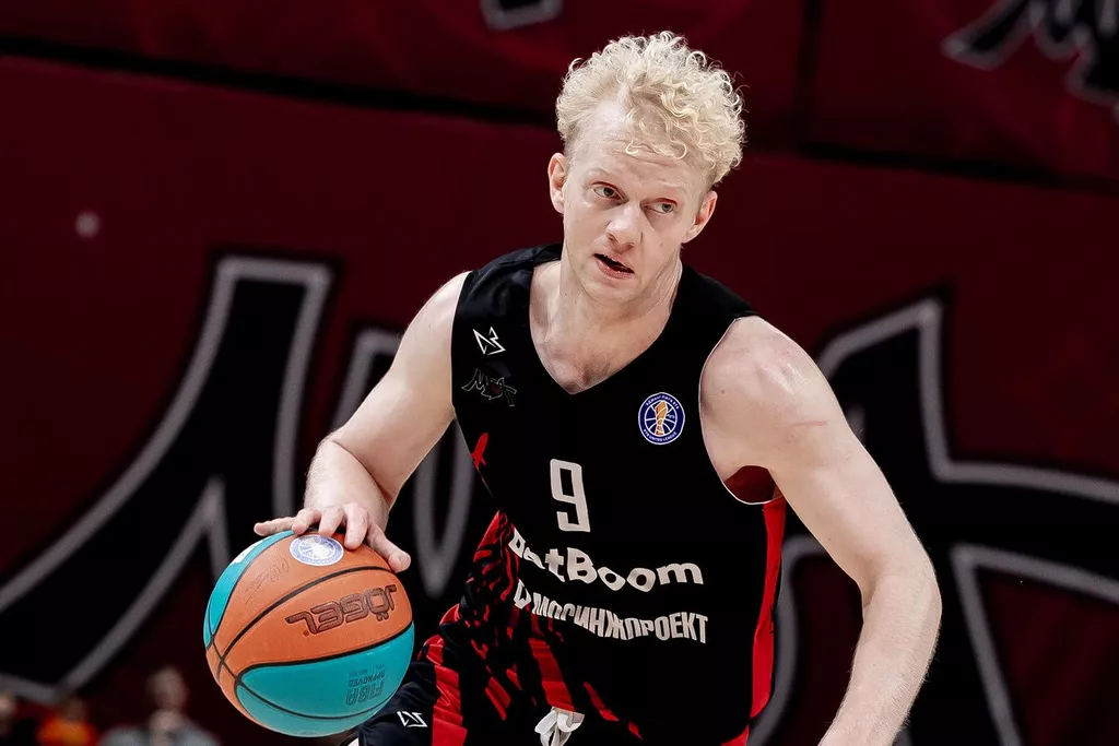 Даниил Касаткин провёл первый матч в Единой лиге после возвращения из тюрьмы во Франции