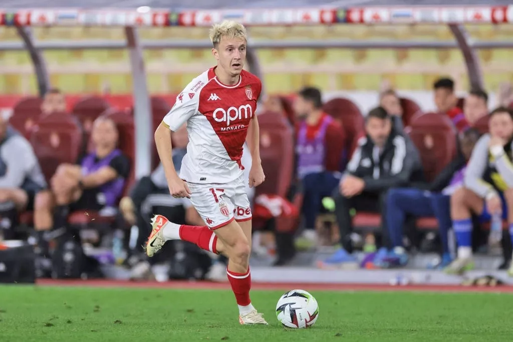 «Монако» с Головиным в составе дома уступил «Лиону» в матче 17-го тура Лиги 1