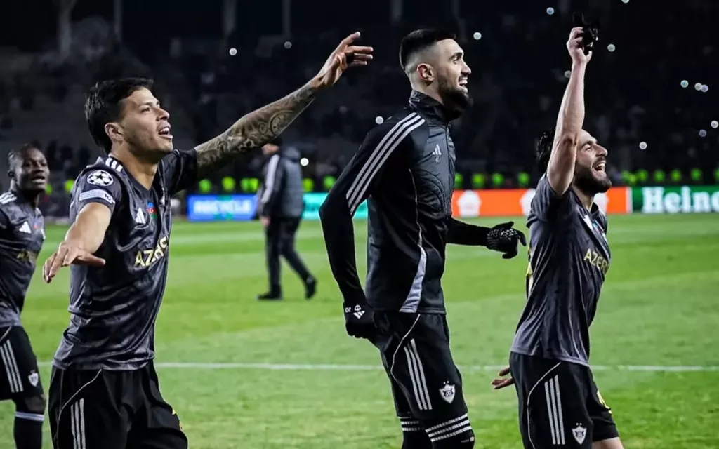 Экс-футболист Деменко оценил шансы «Карабаха» обыграть «Ливерпуль» в матче ЛЧ