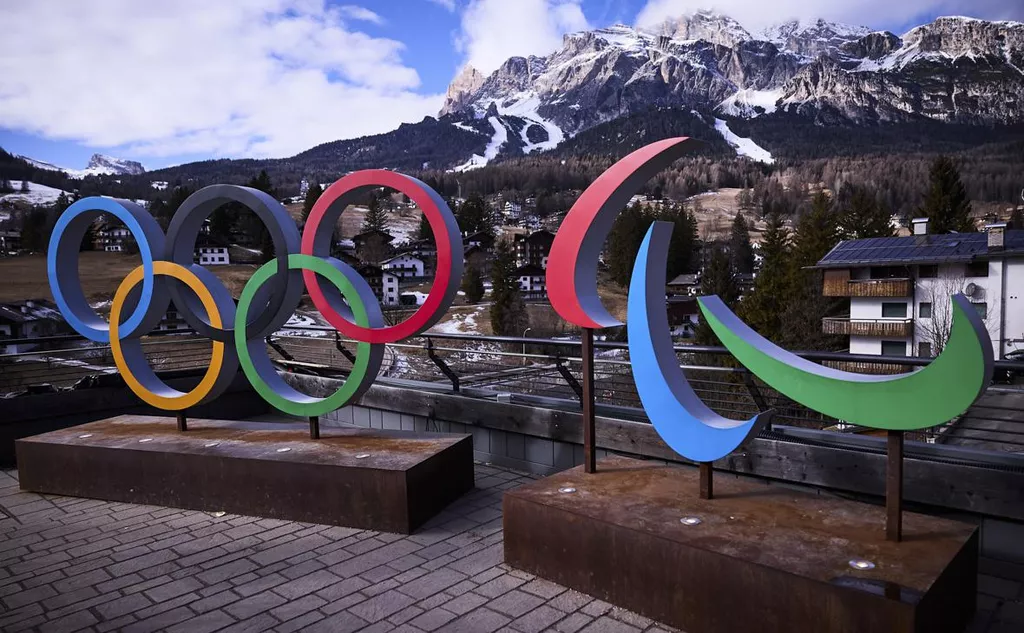 МОК пригласил еще четырех российских спортсменов на зимние Олимпийские игры — 2026