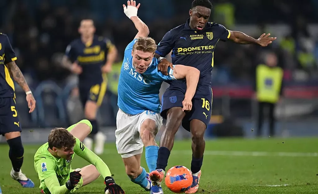 «Наполи» сыграл вничью с «Пармой» в перенесённом матче 16-го тура Серии А