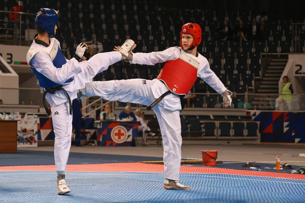 Российских тхэквондистов допустили до международных соревнований с флагом и гимном