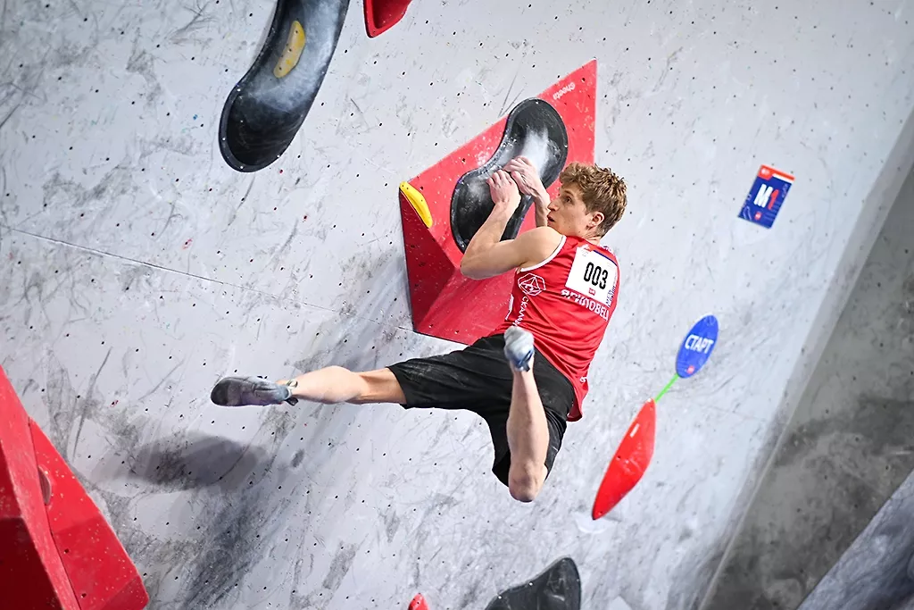Международная федерация скалолазания допустила российских спортсменов до соревнований