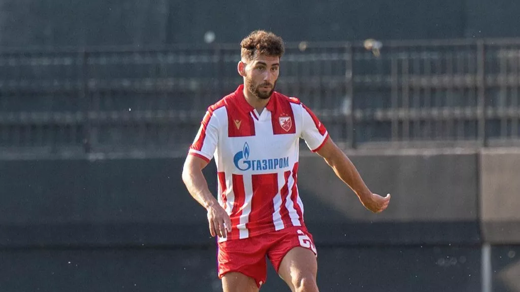 «Црвена Звезда» разгромила «Партизан» в белградском дерби со счетом 3:0