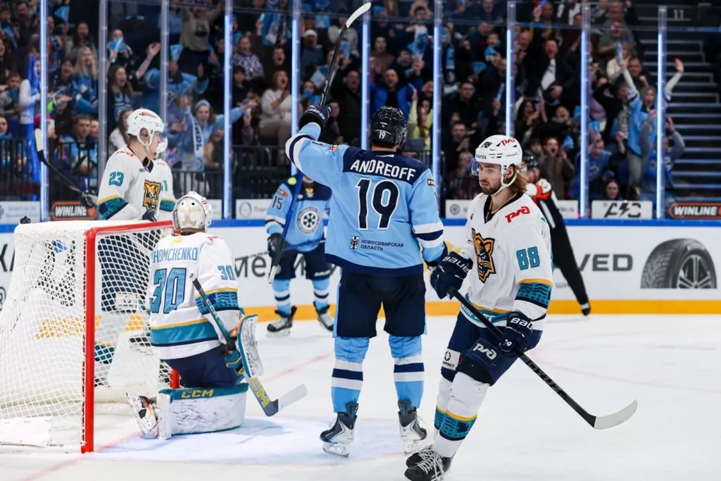 «Сибирь» обыграла «Сочи» со счетом 10:1 в матче КХЛ