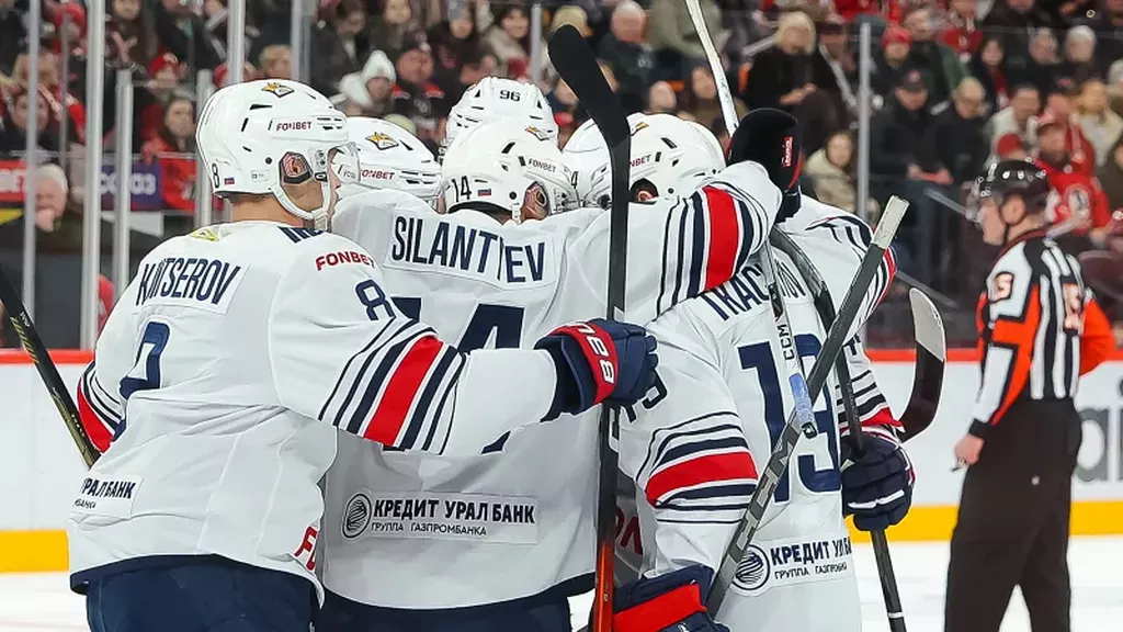 Магнитогорский «Металлург» одолел «Адмирал» в овертайме домашнего матча КХЛ