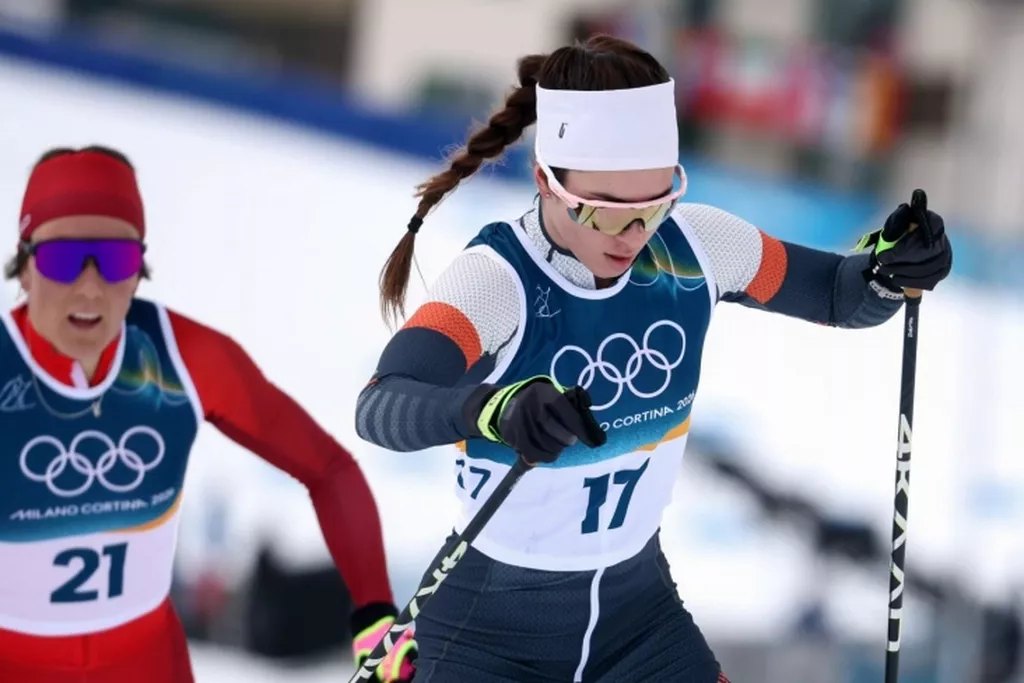 Непряева получила дисквалификацию за использование чужих лыж на ОИ-2026