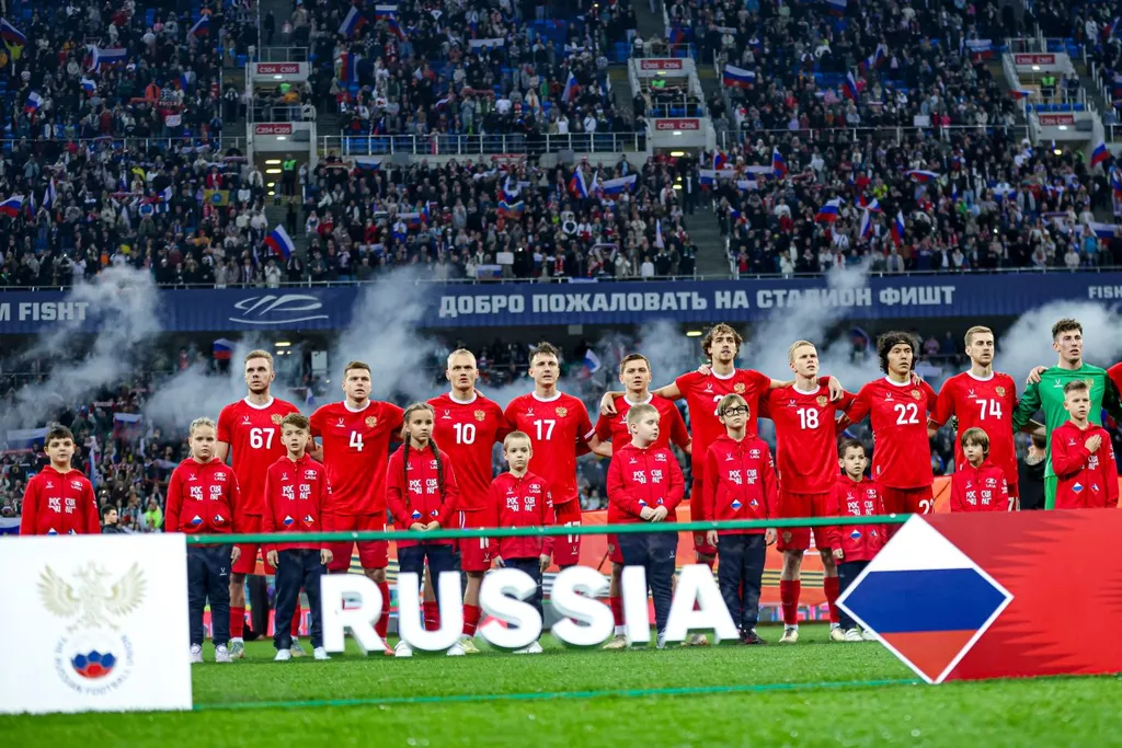 Источник: ФИФА готова рассмотреть возвращение России на международные турниры