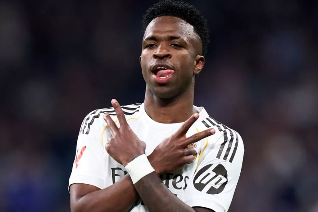 УЕФА проверит обстоятельства расистского скандала с участием Винисиуса в матче Лиги чемпионов