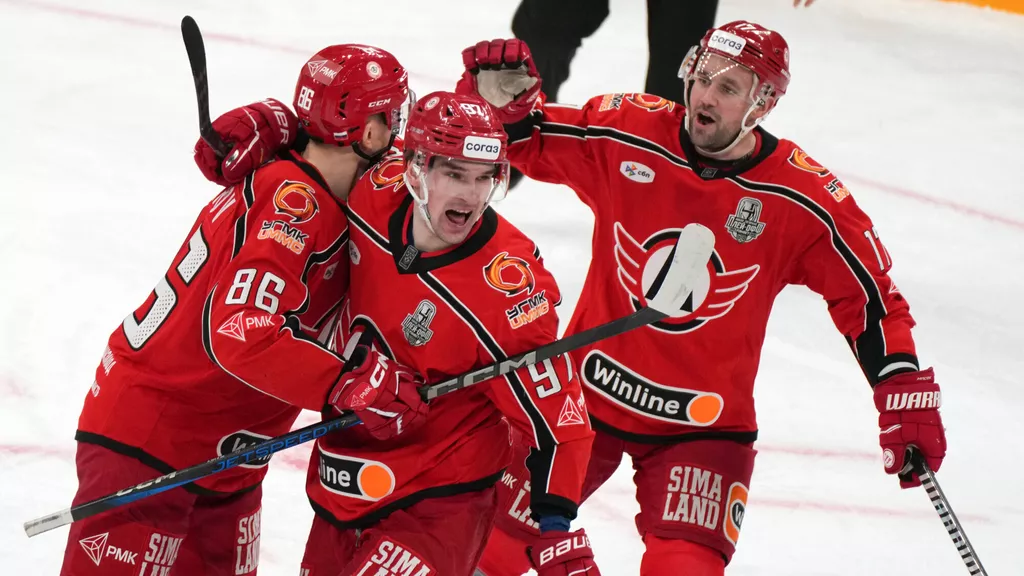 «Автомобилист» обыграл «Шанхай Дрэгонс» и обеспечил себе место в плей-офф КХЛ