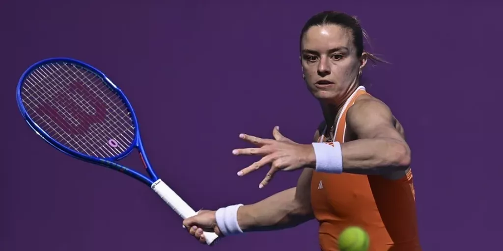 Мария Саккари вышла в полуфинал WTA 1000 в Дохе, обыграв Свентек