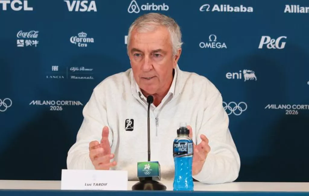 Глава ИИХФ сообщил о намерении вернуть Россию и Белоруссию на международные турниры