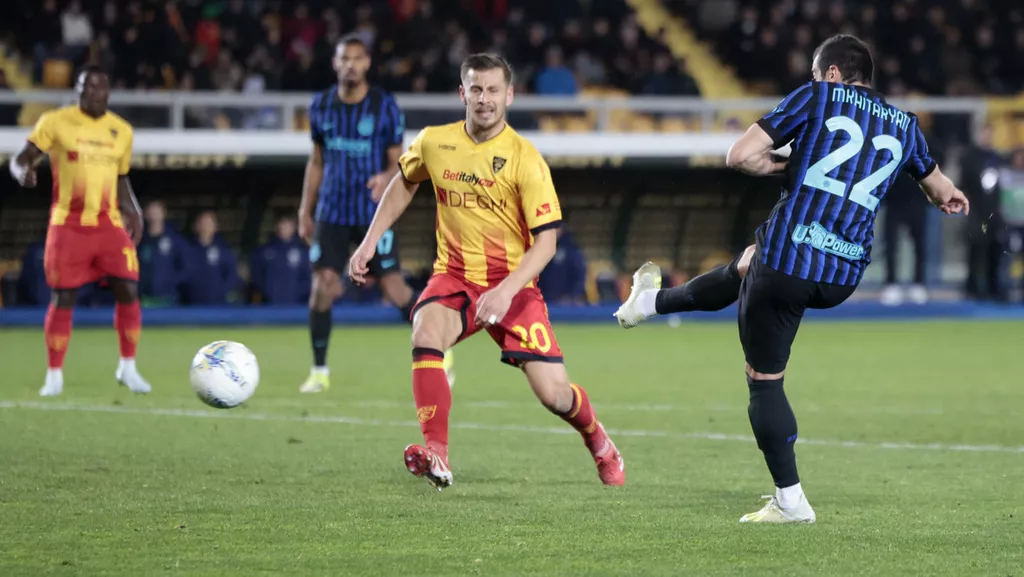 Гол Мхитаряна принес «Интеру» победу в матче с «Лечче»