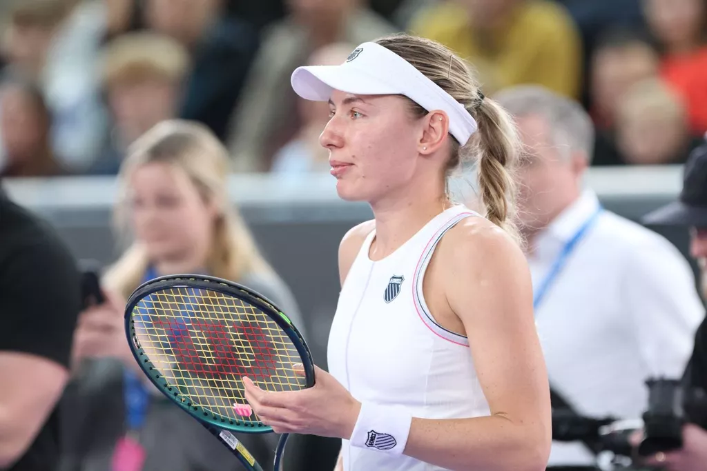 Александрова разгромила украинку Ястремскую в четвертьфинале турнира в Абу-Даби