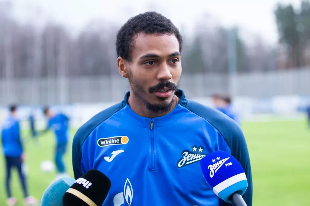 Экс-форвард «Локомотива» и «Зенита» Исидор может перейти в «Наполи»