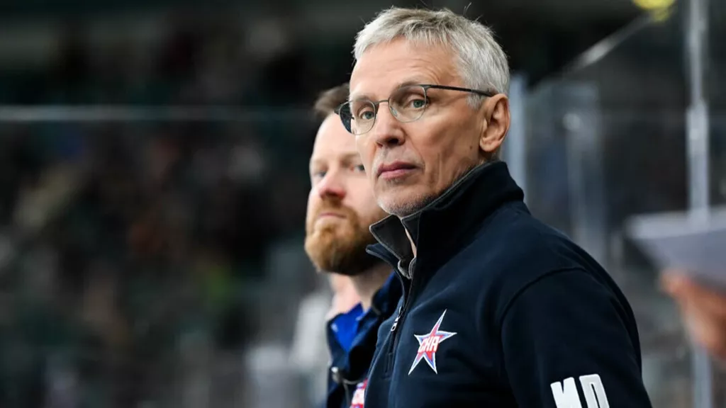 Источник: Ларионов полетел на финал Олимпиады перед матчем СКА с ЦСКА в КХЛ