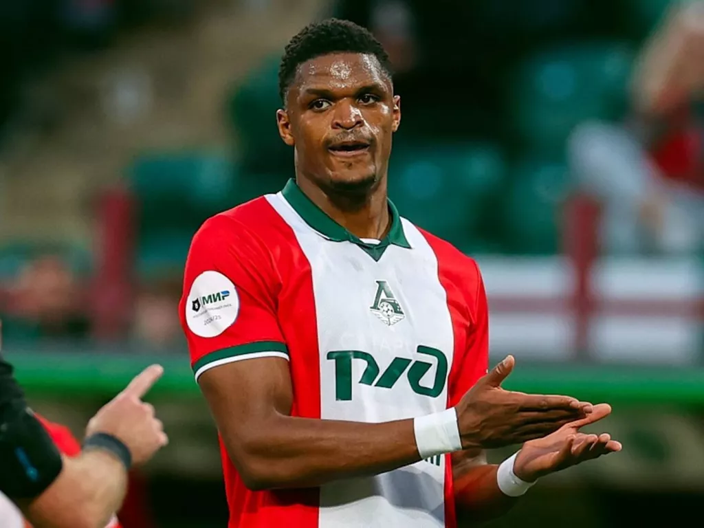 Наумов не смог назвать основную пару центральных защитников в «Локомотиве»