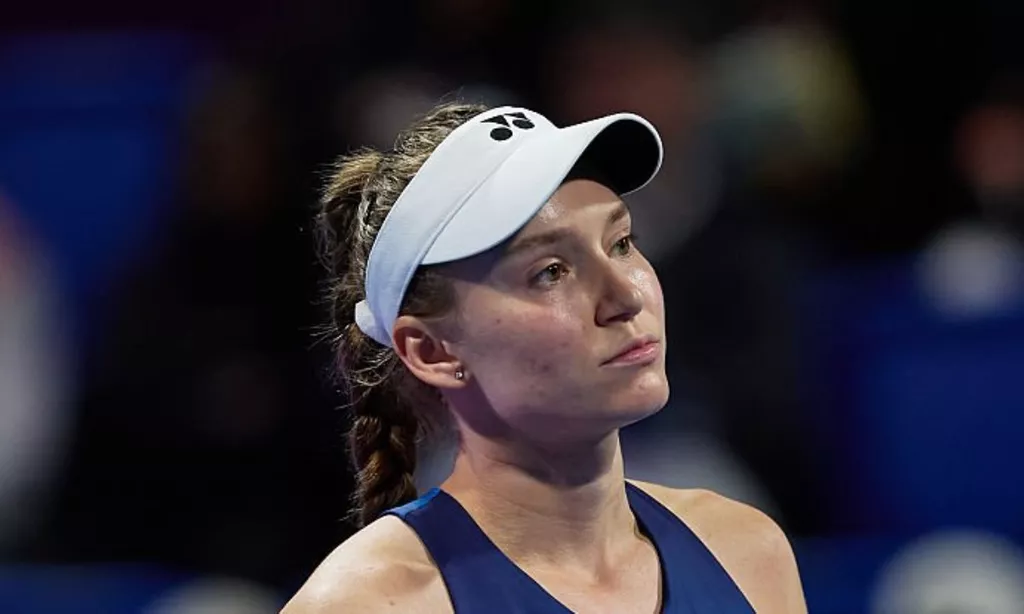 Рыбакина не смогла выйти в полуфинал турнира в Дохе, уступив Мбоко