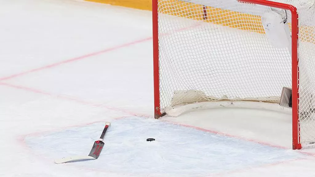 Федерация хоккея Франции проведёт разбирательство после драки Кринона и Уилсона на ОИ-2026