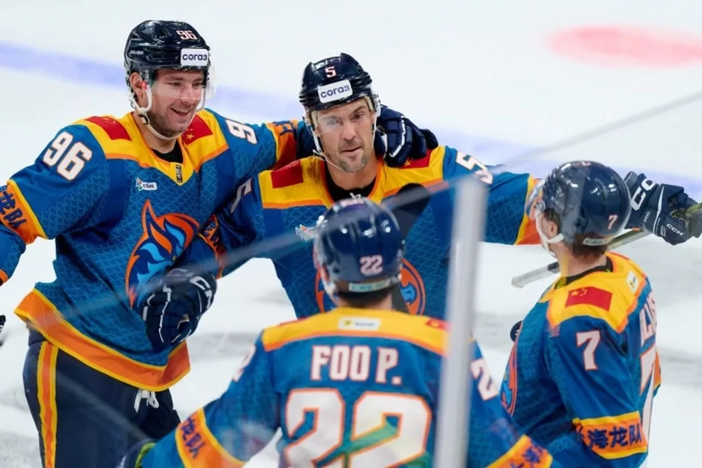 Сафронов назвал клуб КХЛ, от которого ждал большего по ходу сезона-2025/26