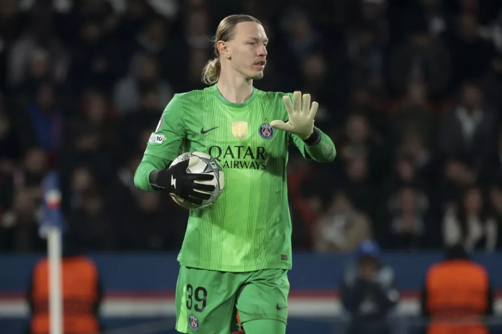 Матвей Сафонов включён в стартовый состав «ПСЖ» на матч с «Марселем»
