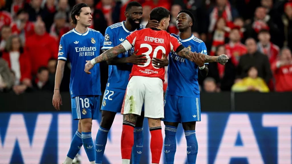 Снейдер раскритиковал Отаменди за провокацию Винисиуса в Лиге чемпионов