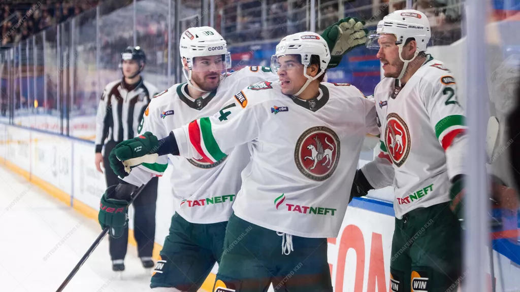 «Ак Барс» разгромил «Ладу» в матче КХЛ