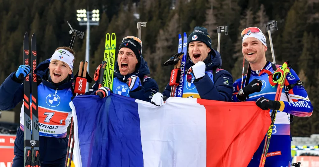 Французские биатлонисты завоевали олимпийское золото в эстафете