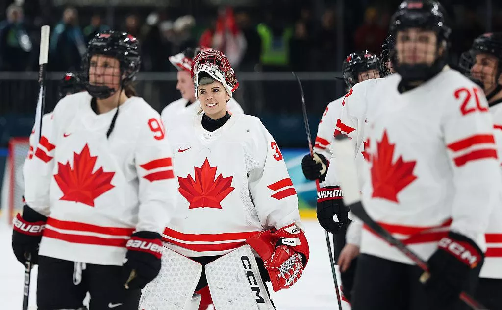 Канадские хоккеистки разгромили Германию 5:1 и вышли в полуфинал Олимпиады-2026