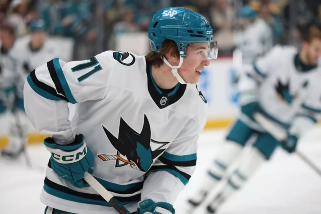 Селебрини забросил первую шайбу сборной Канады на Олимпиаде-2026