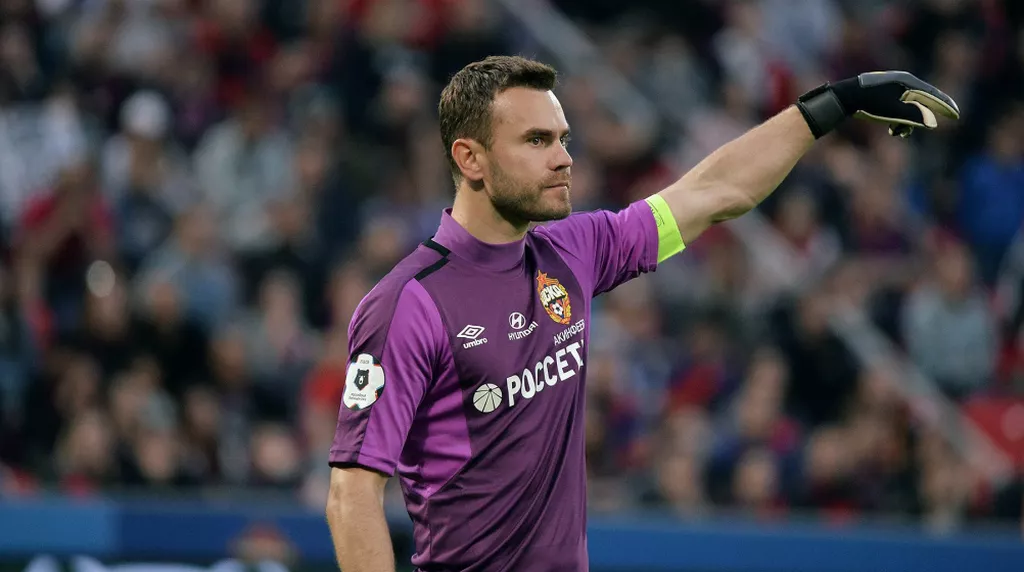 «Давай посерьезнее». Акинфеев обратился к Баринову перед возобновлением сезона РПЛ