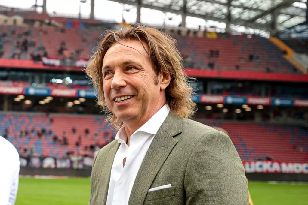 Мостовой раскритиковал трансферную политику клубов РПЛ