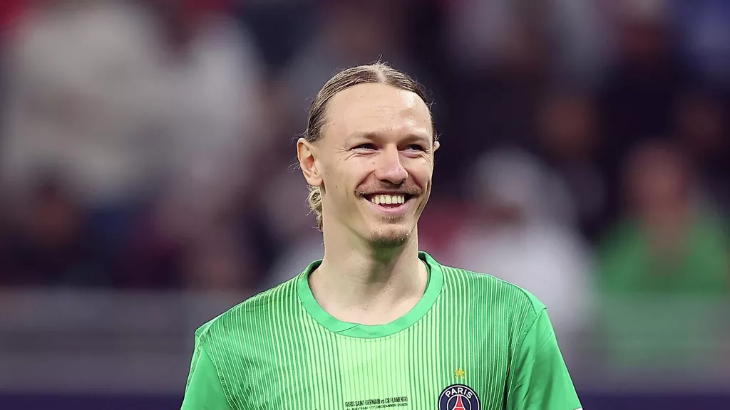 «ПСЖ» с Сафоновым разгромил «Челси» в первом матче 1/8 финала Лиги чемпионов