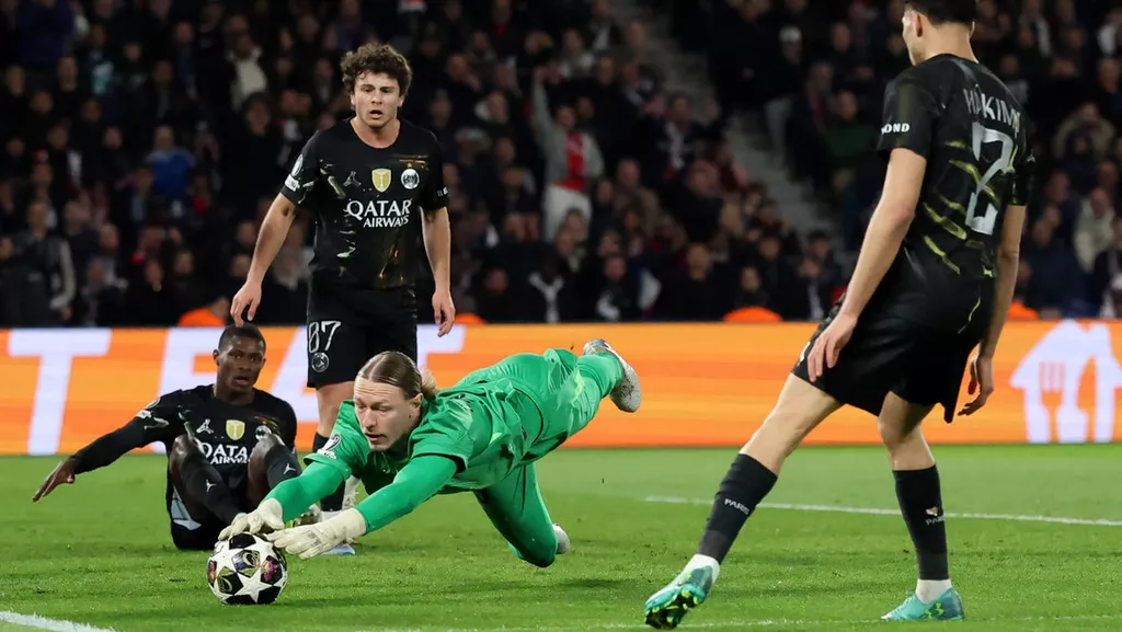 Энрике высоко оценил игру Сафонова после победы над «Челси»