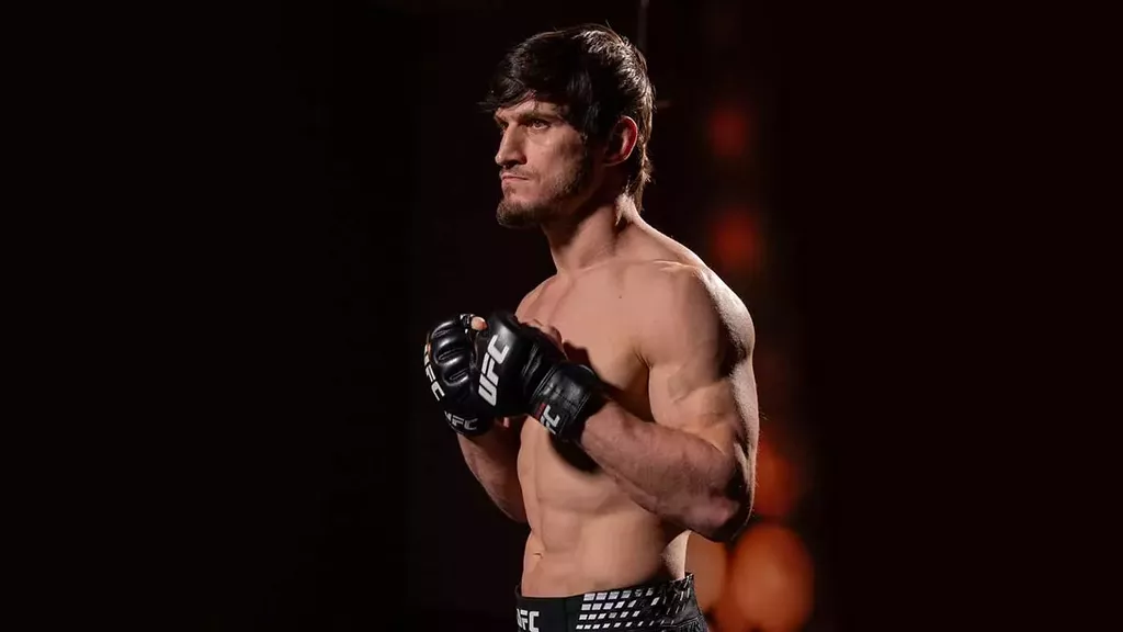 Мовсар Евлоев одержал победу над Лероном Мёрфи на турнире UFC в Лондоне