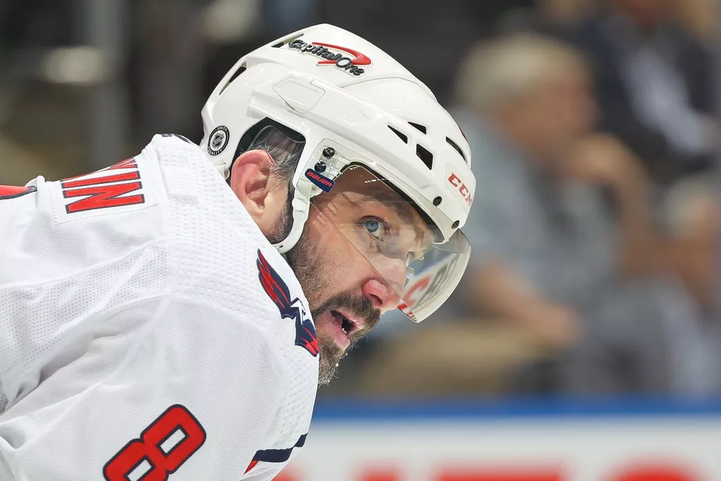 Щитов прокомментировал слова Овечкина о возможном завершении карьеры