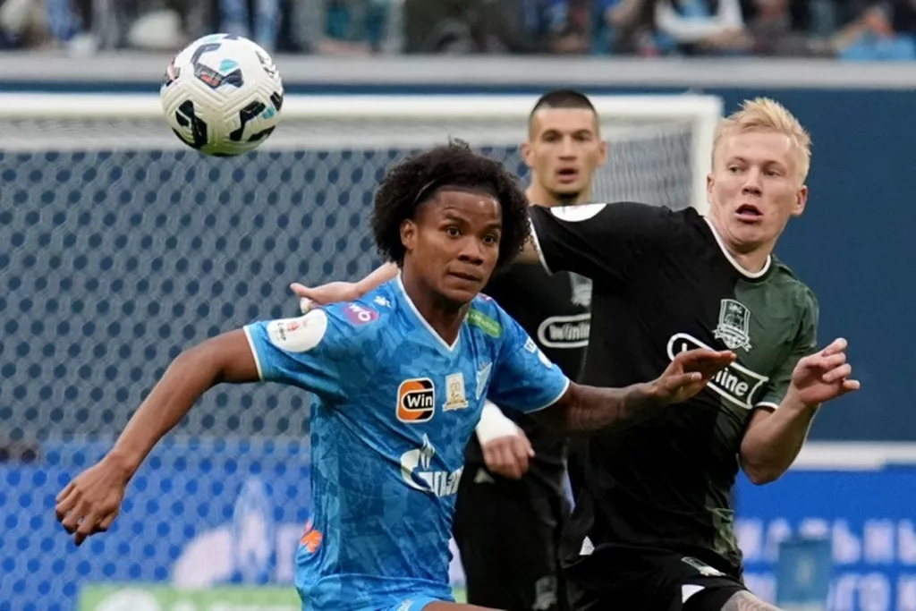 Деменко оценил шансы «Краснодара» и «Зенита» на чемпионство в сезоне-2025/26