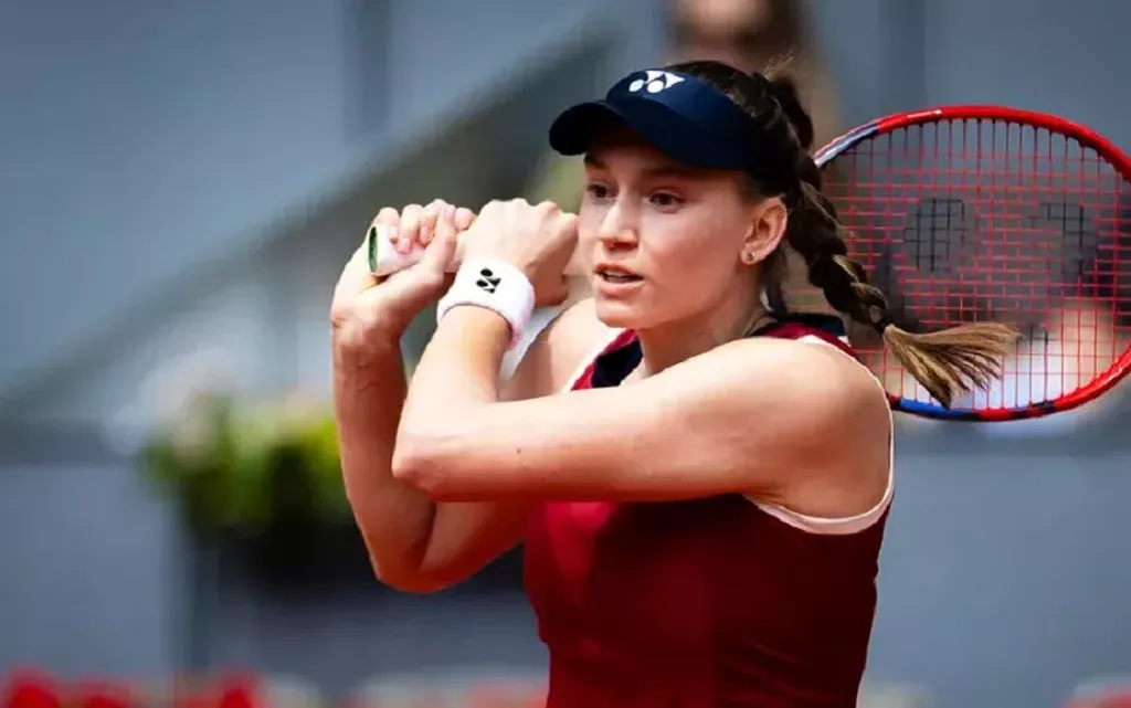 Рыбакина проиграла Потаповой на турнире в Мадриде
