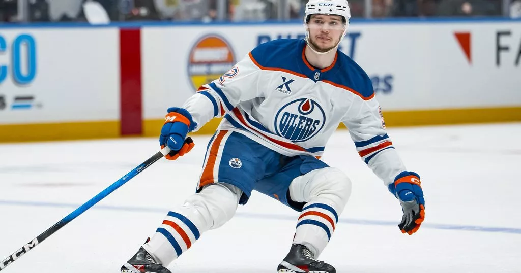 «Эдмонтон» обыграл «Анахайм» в первом матче плей-офф НХЛ, Подколзин отдал две передачи