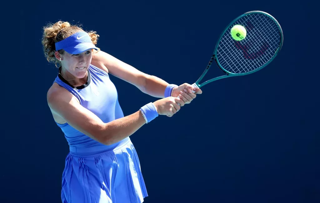 Мирра Андреева победила Елену Остапенко в первом круге турнира в Штутгарте