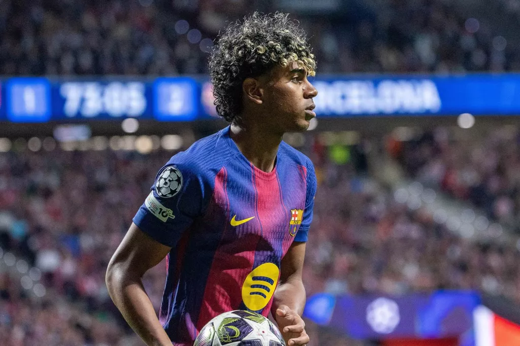«Барселона» заявила, что Ламин Ямаль выбыл до конца сезона из-за травмы