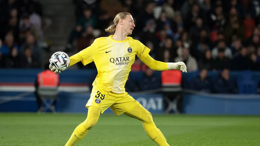 Наумов: Сафонов и Хвича могут помочь Батракову в адаптации в «ПСЖ»