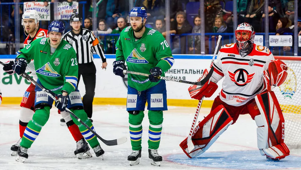 Щитов назвал самую интересную и интригующую пару в первом раунде плей-офф КХЛ