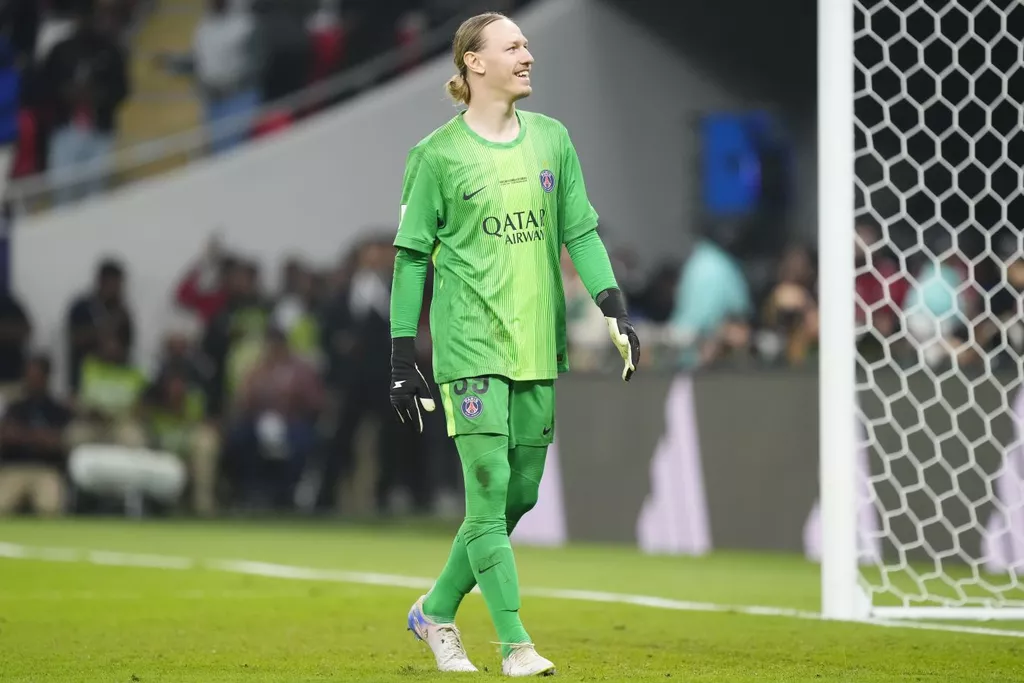 Наумов: дальние удары – для Сафонова беда, может, что-то со зрением?