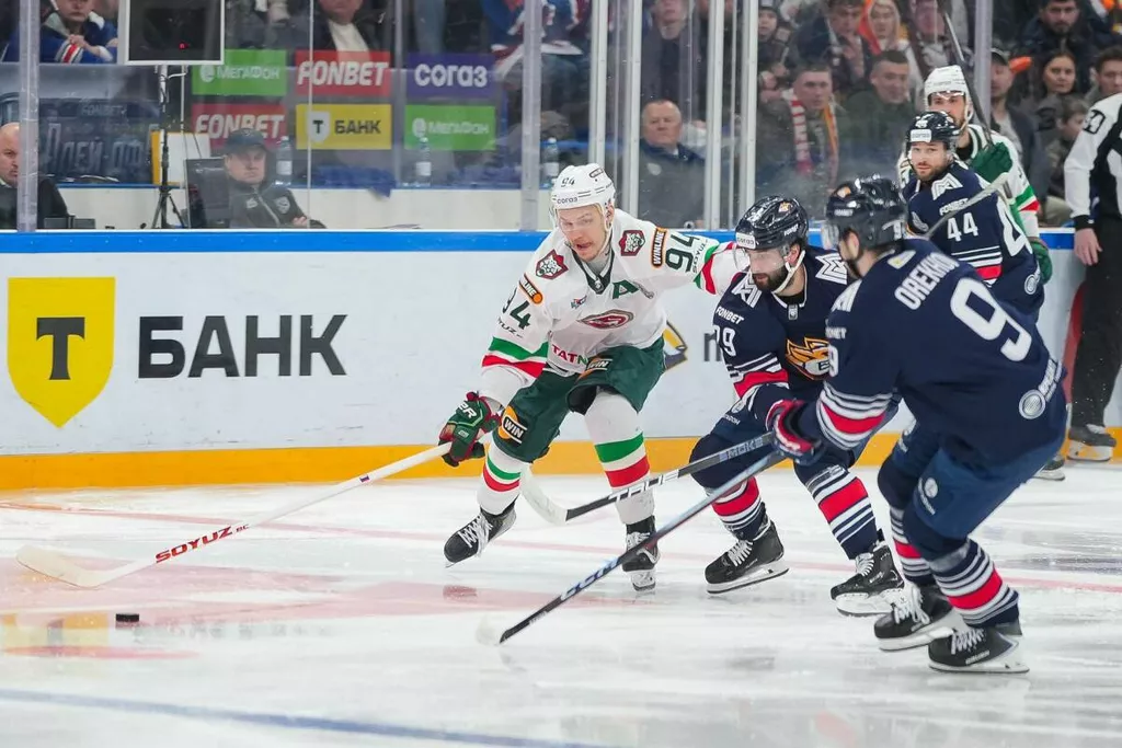 Черкас: «Ак Барс» очень мощно начал, у «Металлурга» же вратарский вопрос не снимается пока