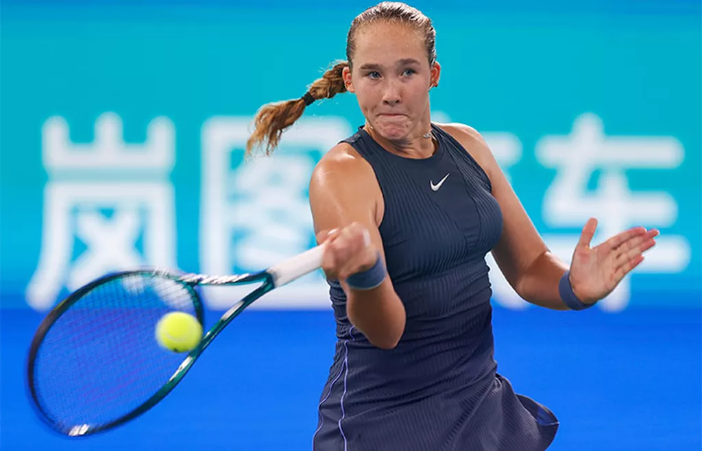 Мирра Андреева сыграет с Игой Швёнтек в четвертьфинале турнира в Штутгарте