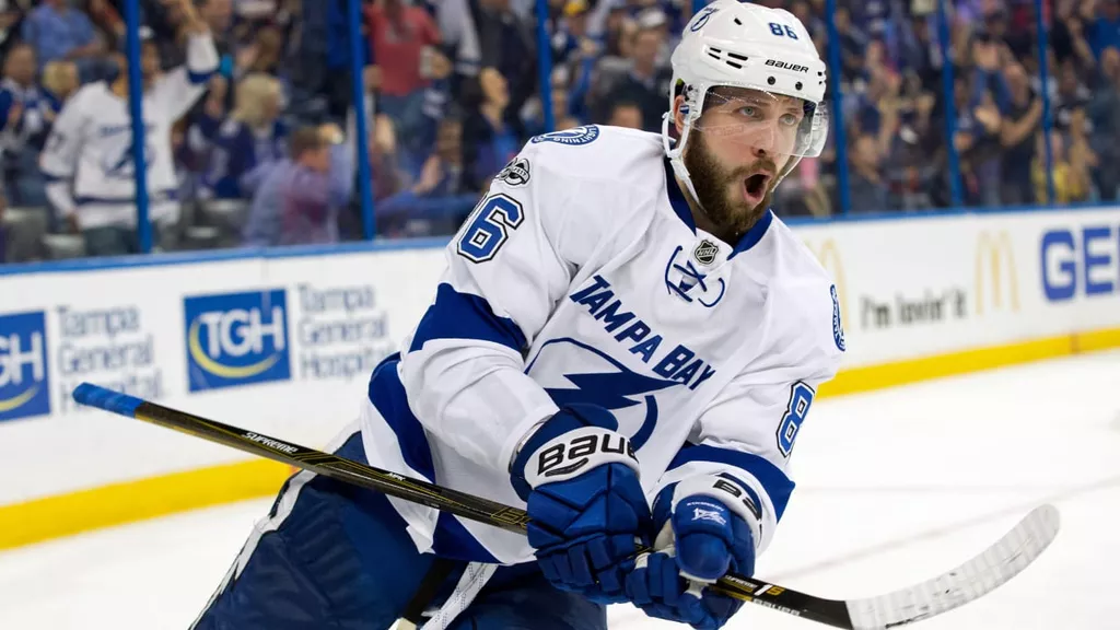 Никита Кучеров вошёл в топ-20 лучших бомбардиров в истории плей-офф НХЛ