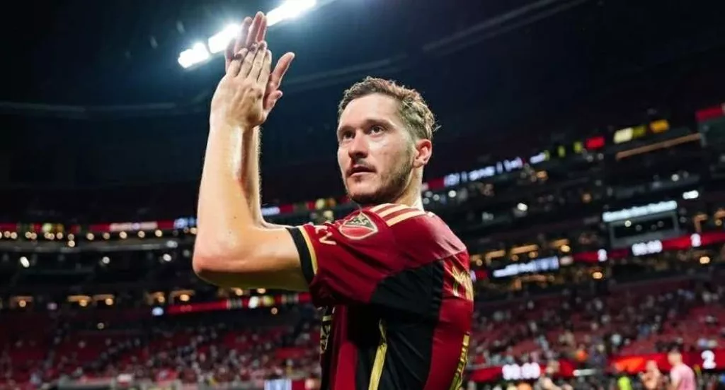 Алексей Миранчук опроверг слухи о получении американского гражданства