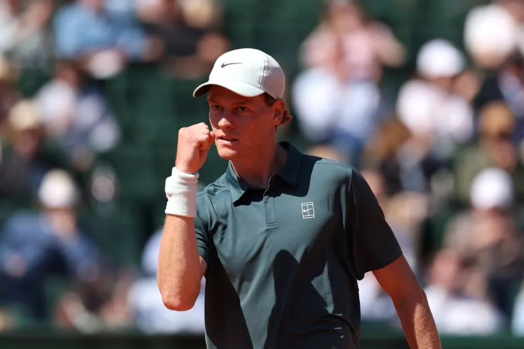 Синнер выиграл турнир в Монте-Карло, обыграв Алькараса в финале