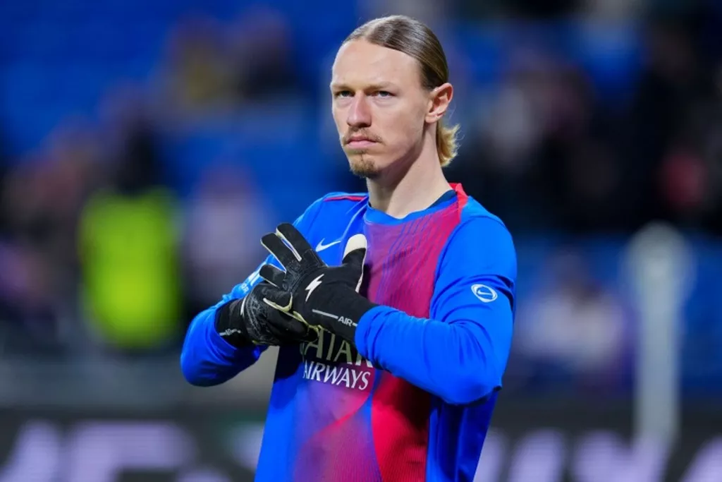 «ПСЖ» с Сафоновым проиграл «Лиону» в матче чемпионата Франции